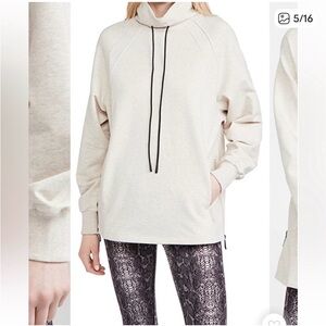 Varley Atlas Pullover Sweatshirt Sand Colour Medium